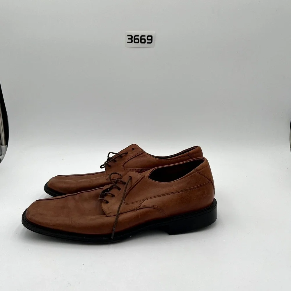 Lot Of 2 FootJoy‎ / Rockport Men's 11.5M / 11M Dress Shoes White Brown Oxfords